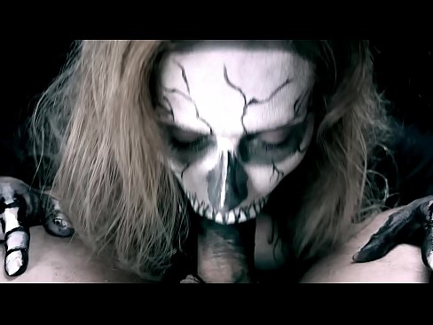 ❤️ Demon nighean sucking cock le a beul dubh agus slugadh cum. ️  Porno  leinn gd.porncomixone.ru ❌️❤